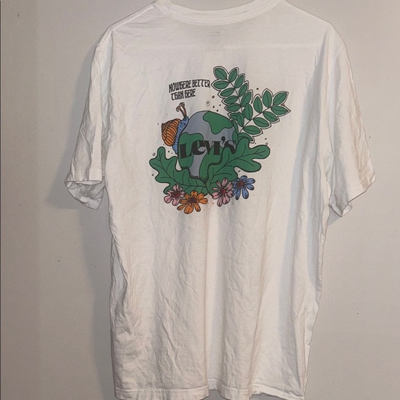 Levi's White Short Sleeve Tee with Logo - Picture 9 of 9